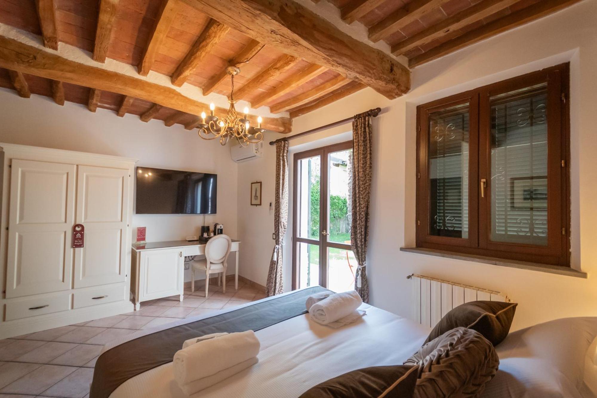Regina Rooms Pise Extérieur photo
