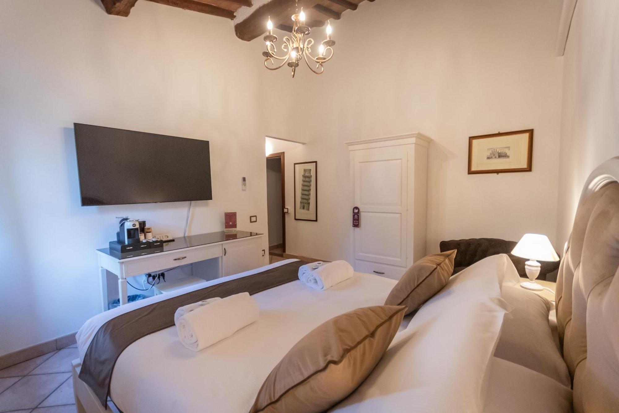Regina Rooms Pise Extérieur photo